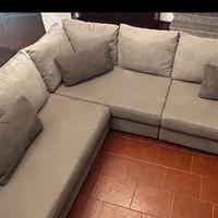 Divano angolare moderno grigio