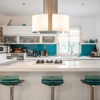 Cucina con isola centrale
