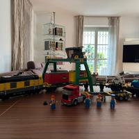 LEGO City 7939 – Treno merci con binari extra.