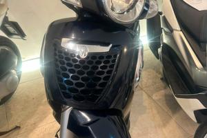 Aprilia Scarabeo 125 4T