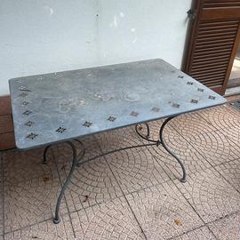 Tavolo da esterno