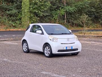 Toyota iQ 1.0 Sol CV-68 E4 Manuale NEO 2010
