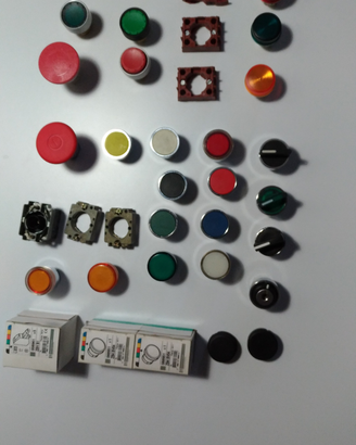 Materiale Elettrico Surplus