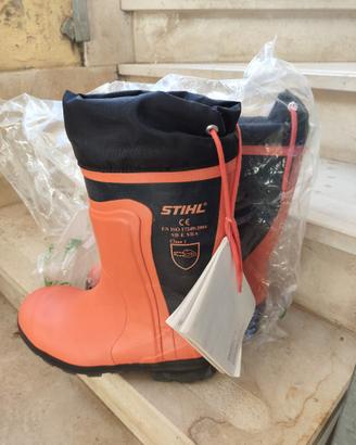 Scarpe di sicurezza per operatore motosega