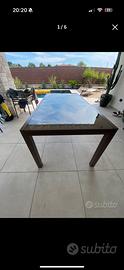 Tavolo da esterni