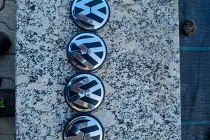 4 borchie copri mozzo  stemmi logo volkswagen 65 m