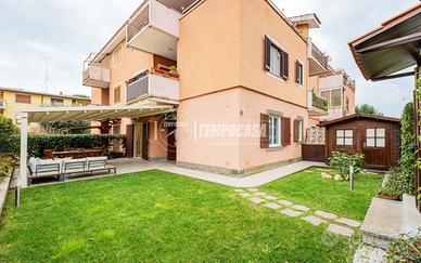 Piano terra ristrutturato residence ''Villa El.En.