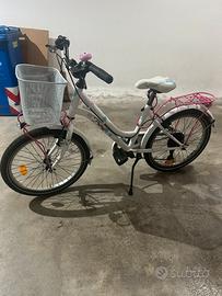 Bicicletta da bambina  praticamente nuova