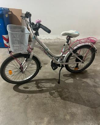 Bicicletta da bambina  praticamente nuova