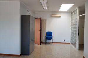 Ufficio in zona industriale