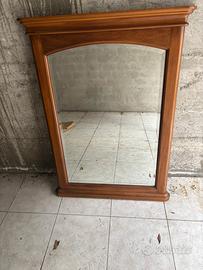 Specchio in legno