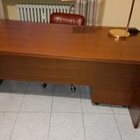 Scrivania in ciliegio