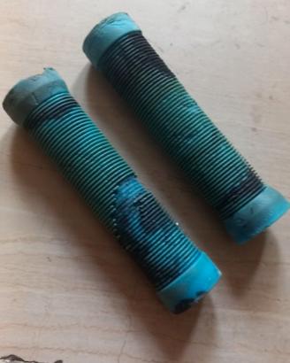 Manopole azzure bici