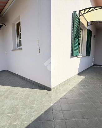 5 LOCALI A CASTELFRANCO PIANDISCÒ