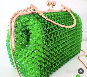 Borsetta clutch bauletto di perline verdi