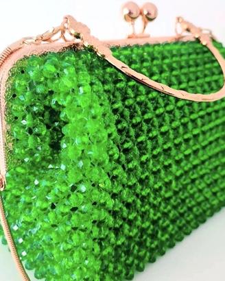 Borsetta clutch bauletto di perline verdi