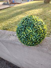 Sfera di bosso artificiale