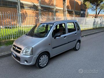 Opel Agila 1300 ctdi Diesel anno 2004.