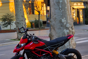 Ducati Hypermotard 950