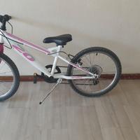 Bicicletta  MTB per bambina 6/8 anni