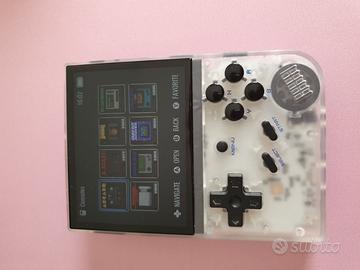 Anbernic RG35XX con custodia