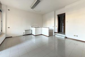 Negozio a Teolo 2 locali