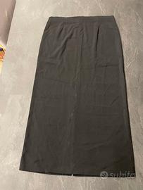 Gonna lunga nera in lana (modello curvy)