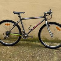 MTB Kamikaze DH Series 330 – Shimano STX-RC