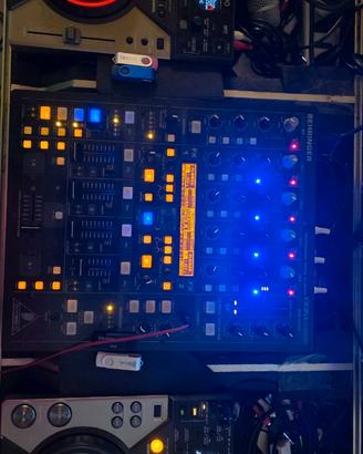 Consolle DJ Pioneer + Mixer + Custodia e cablaggio