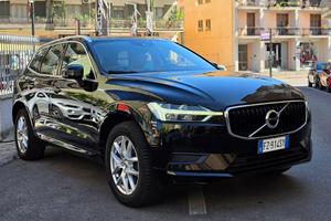 VOLVO XC60 B4 d Momentum auto my20 UNIPRO