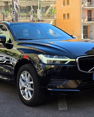 VOLVO XC60 B4 d Momentum auto my20 UNIPRO