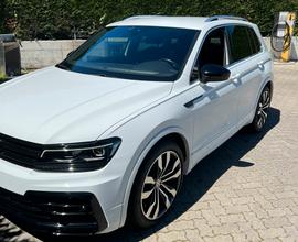 VOLKSWAGEN Tiguan R-line 2.0 Tdi