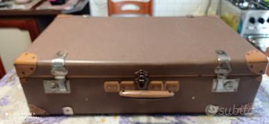Valigia rigida vintage