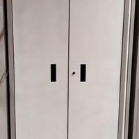 Armadio in metallo usato – buone condizioni
