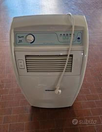 Condizionatore portatile Tuareg Saeco 8M, 8000btu/