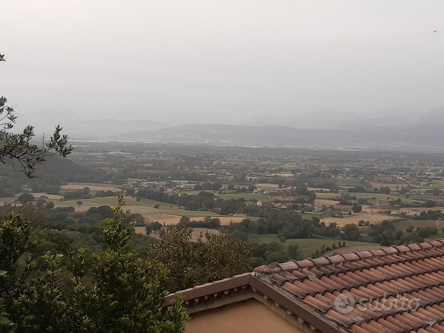 Terreno di 4.200 mq con rudere e vista panoramica - Vista 5