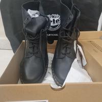 Scarpe nuove Dr Martens