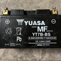 Batteria yuasa moto