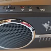 Amplificatore portatile con microfono ad archetto.