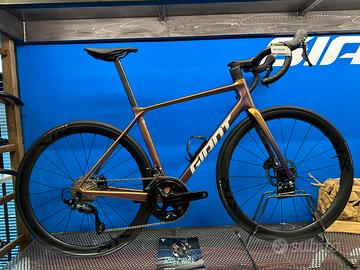 GIANT TCR ADV PRO 2 TG.M 2025