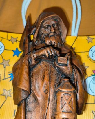 statuetta in legno anri