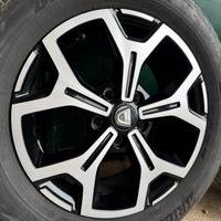 Cerchi e gomme Dacia Duster II 17”