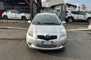 Toyota Yaris 1.0 5 porte