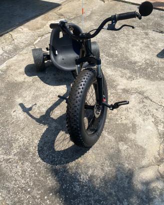 Drift trike a motore elettrico
