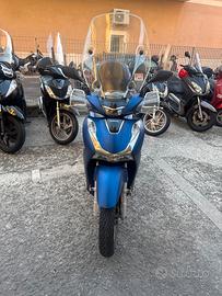 Scooter SH 125 2023