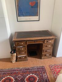 Scrivania ministeriale vintage in legno