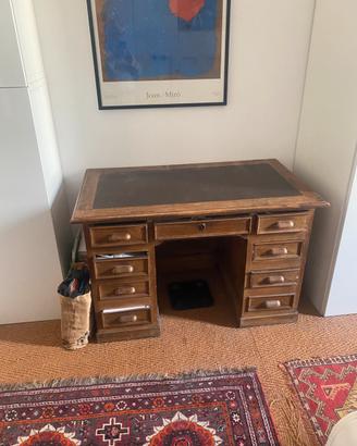 Scrivania ministeriale vintage in legno