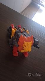 action figure G1 transformers predacon 1986 razor