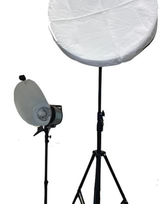 Flash da studio con stativo ombrellino e beauty