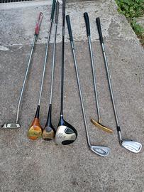 Lotto di  mazze da golf con palline
